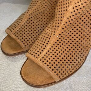 Vince Camuto boots